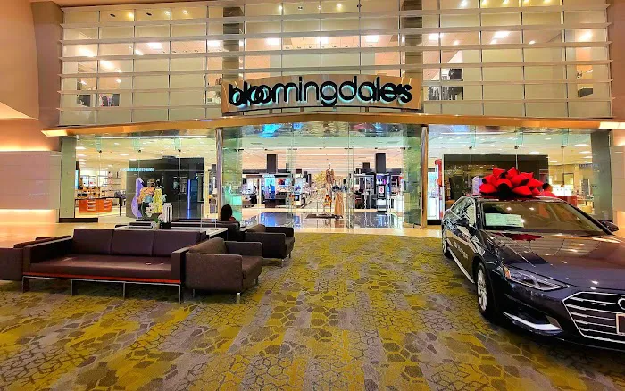 Bloomingdale's 1