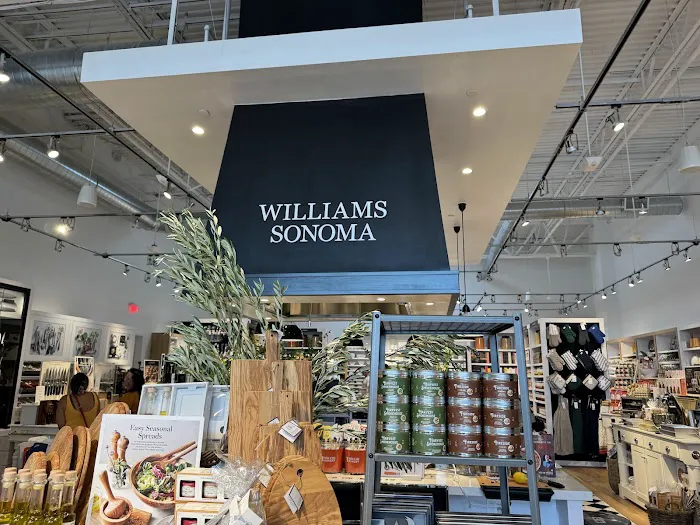 Williams-Sonoma 0