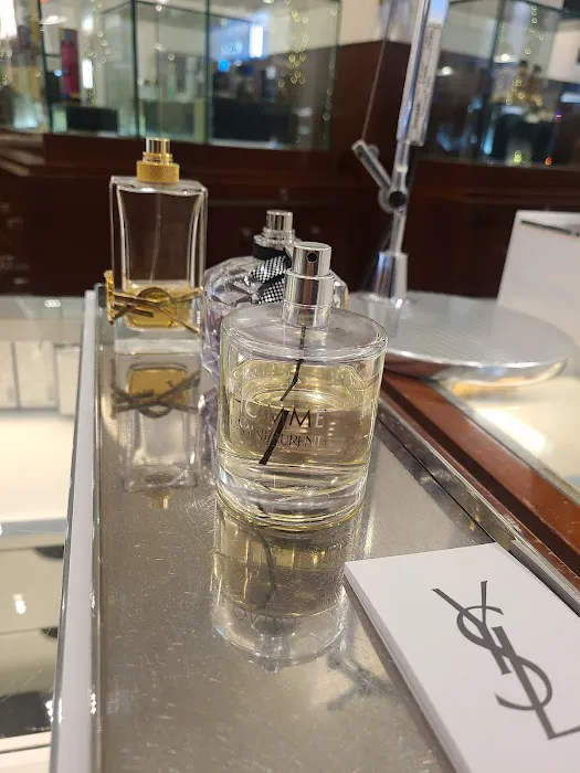 Saks Fifth Avenue 2
