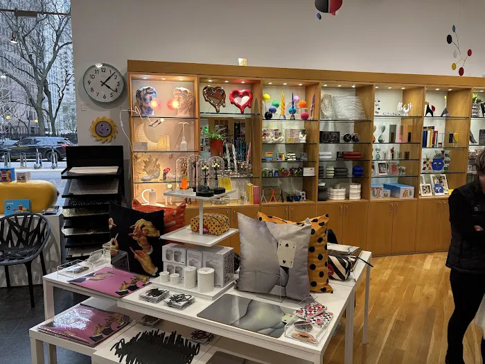 MCA Store 0
