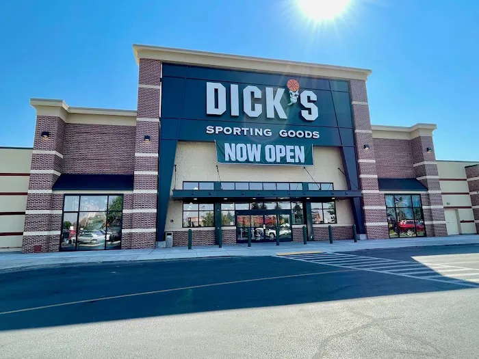DICK'S Sporting Goods 3