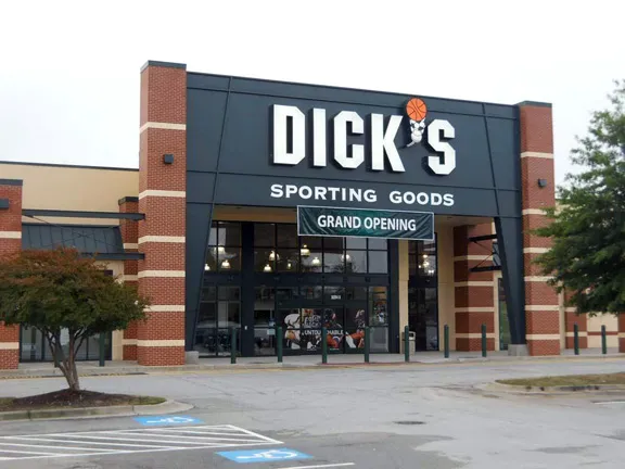 DICK'S Sporting Goods 8
