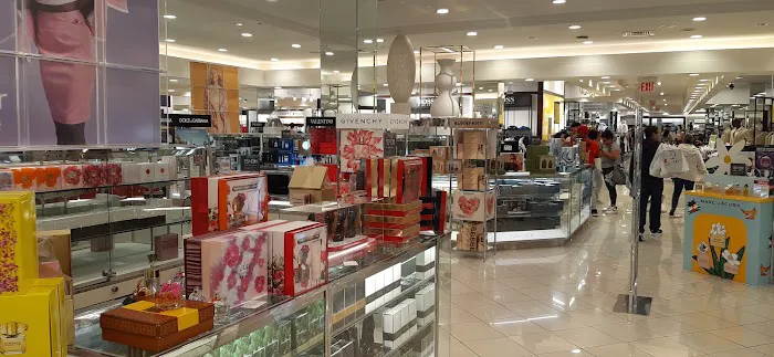 Macy's 0