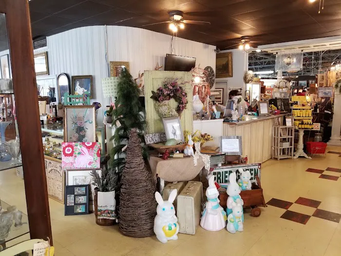 Goodlettsville Antique Mall 4