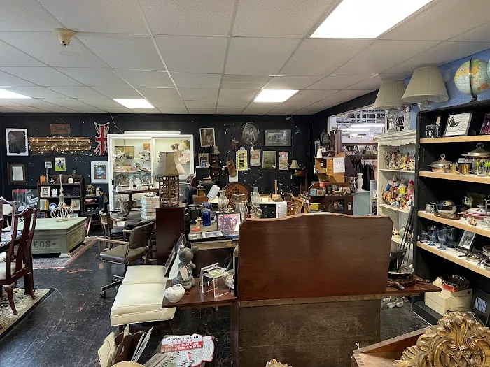 Goodlettsville Antique Mall 3