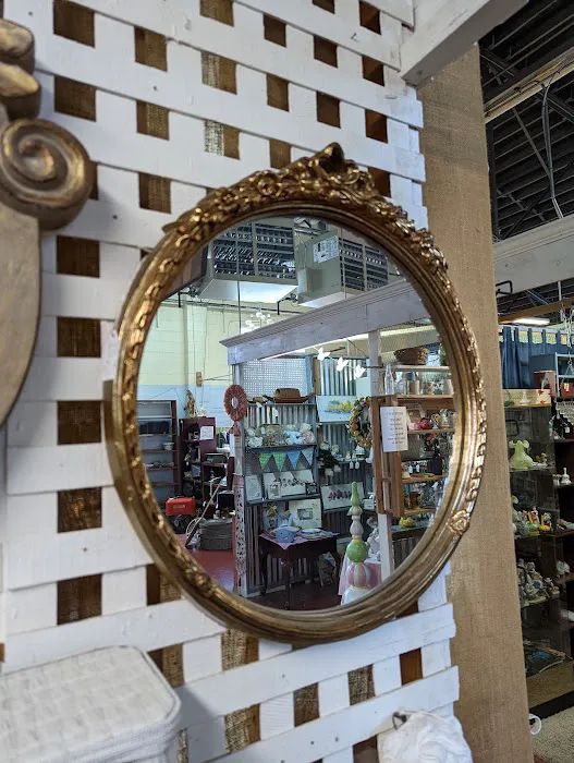 Goodlettsville Antique Mall 8
