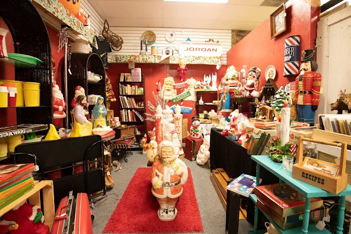 Music Valley Antiques & Marketplace 2