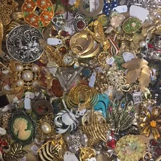 Music Valley Antiques & Marketplace 7