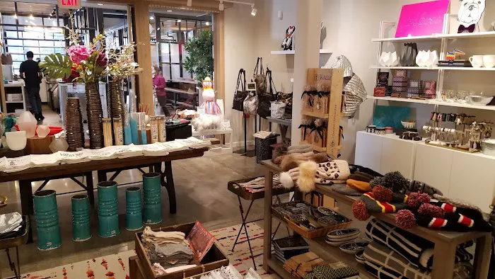 Luster A gift Boutique 8