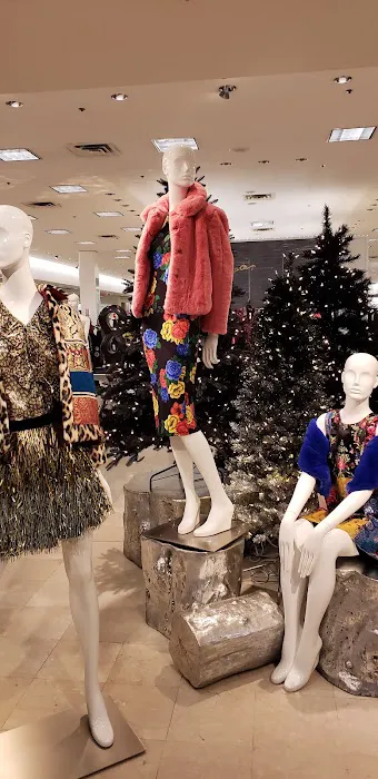 Saks Fifth Avenue 5