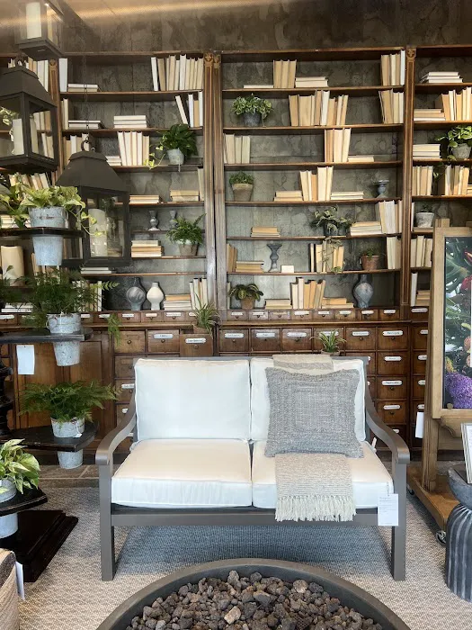 Arhaus 0