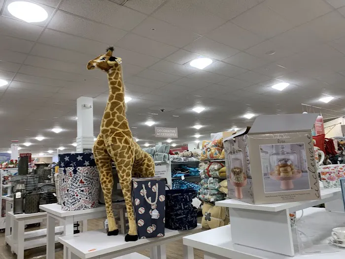 T.J. Maxx & HomeGoods 4