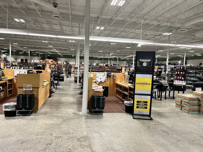 Sportsman's Warehouse 2