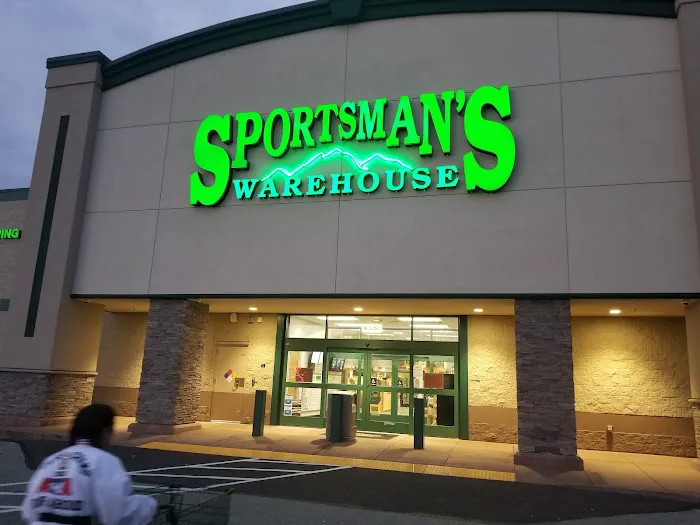 Sportsman's Warehouse 0