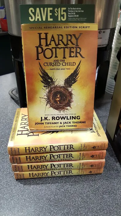 Barnes & Noble 6