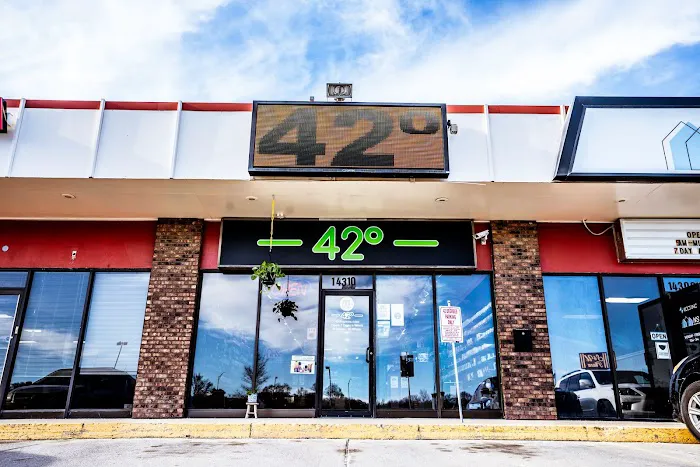 42 Degrees 6