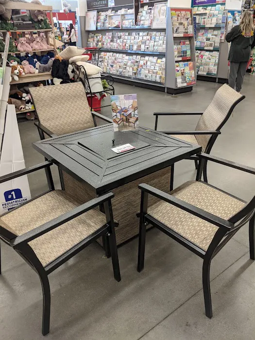 Hy-Vee Grocery Store 3