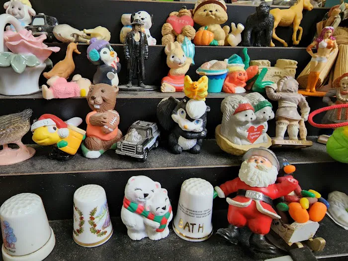 Midwest Pickers Antique Store 8