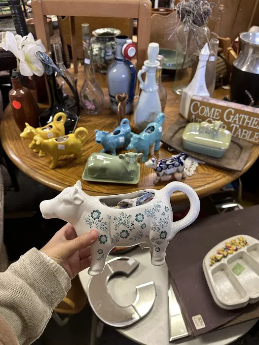 Midwest Pickers Antique Store 4