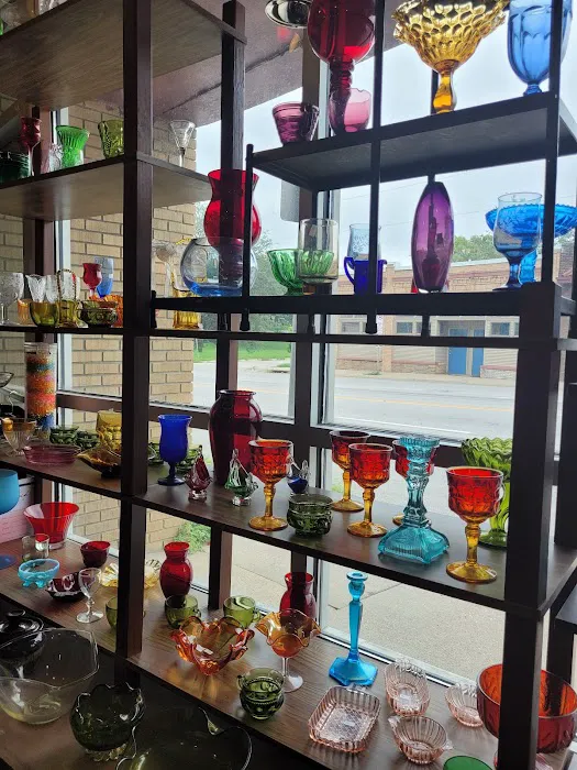 Junk-n-Treasure Thrift Store 8