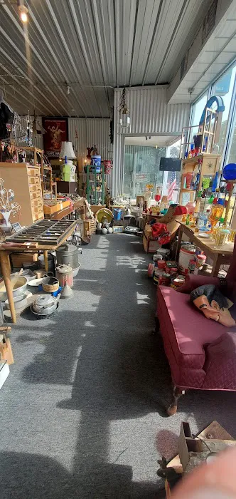 Junk-n-Treasure Thrift Store 7