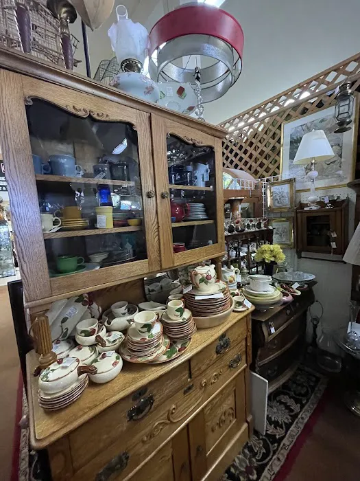 Antique Mall of West Seattle 2