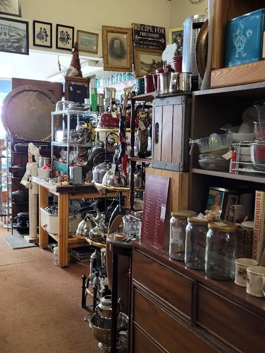 Antique Mall of West Seattle 5