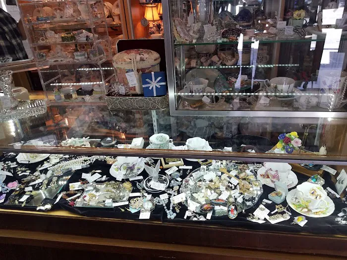 Antique Mall of West Seattle 6