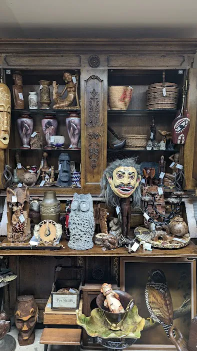 Antique Mall of West Seattle 9