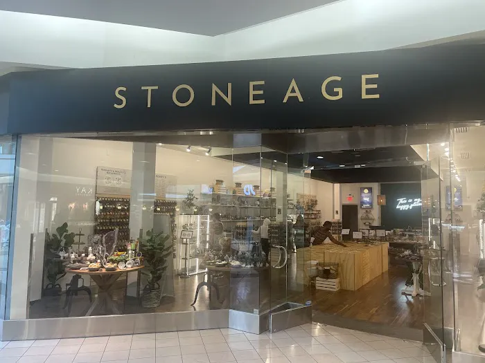 Stoneage Natural Rocks & Crystals 2