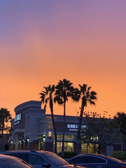 Barnes & Noble 1