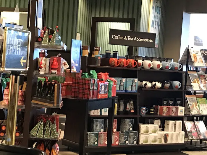 Barnes & Noble 9