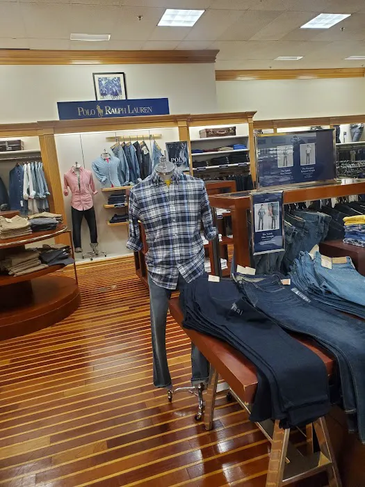 Dillard's 7