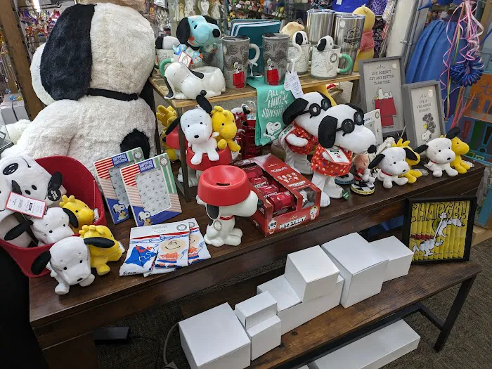 Michael's Hallmark Shop 4