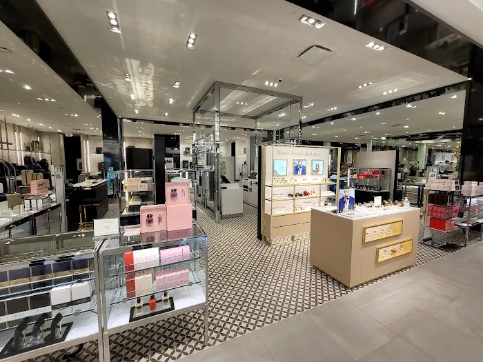 Bloomingdale's 4