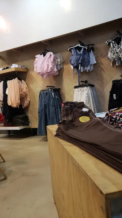 Urban Outfitters 7
