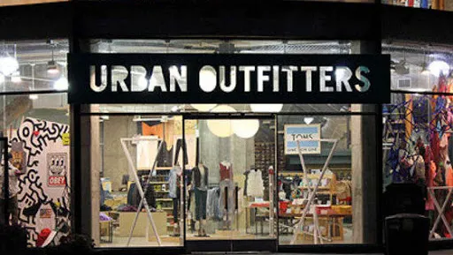 Urban Outfitters 0