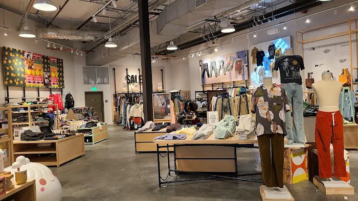 Urban Outfitters 5