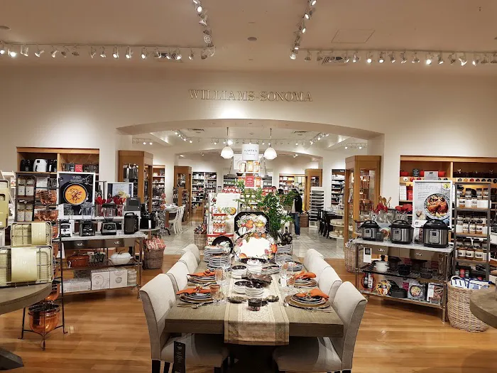 Williams-Sonoma 6