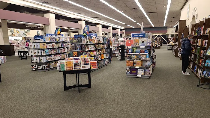 Barnes & Noble 1