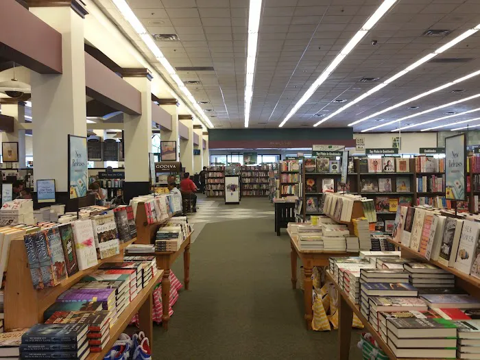 Barnes & Noble 5