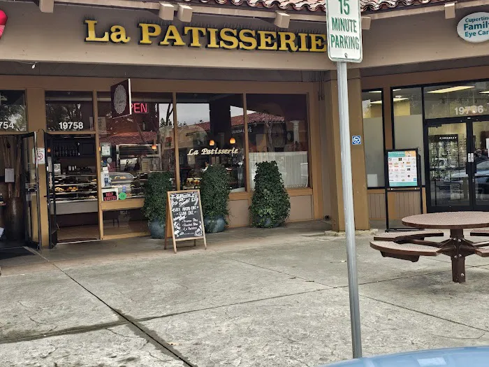 La Patisserie Bakery 2