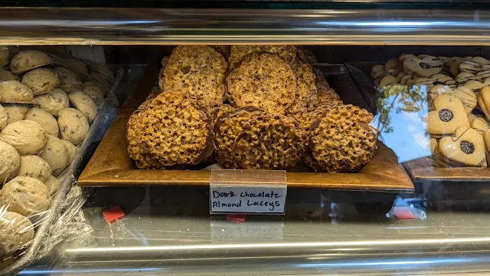 La Patisserie Bakery 6