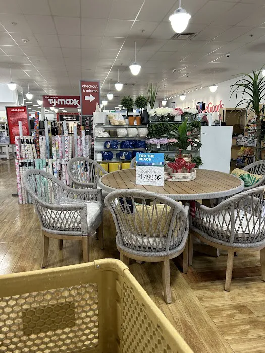 T.J. Maxx & HomeGoods 8