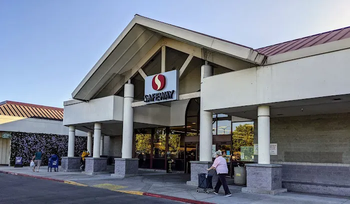 Safeway 0