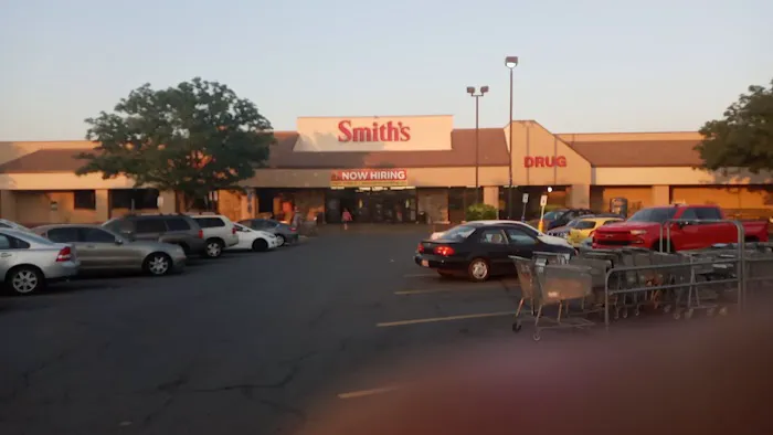 Smith's 0