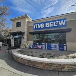 Five Below ico