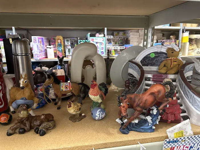 LaRue's Thrifty Deals 8