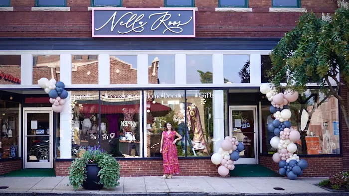 Nella Roo's Boutique 1