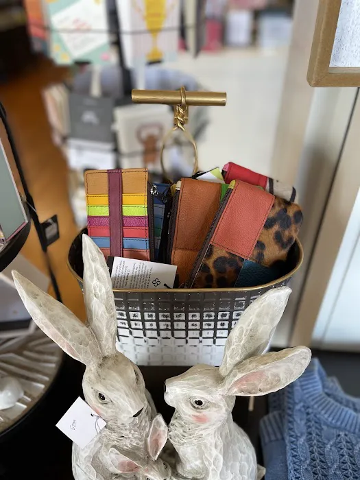 Nella Roo's Boutique 0